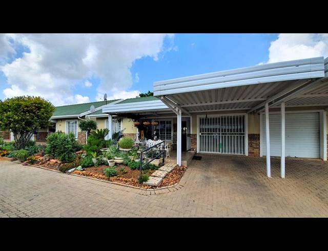 3 BEDROOM TOWNHOUSE FOR SALE IN NINAPARK